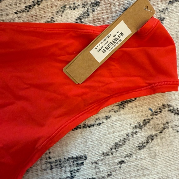 NWT! Skims Fits Everybody set Color Ruby bra 38A thong underwear XL - Picture 3 of 5